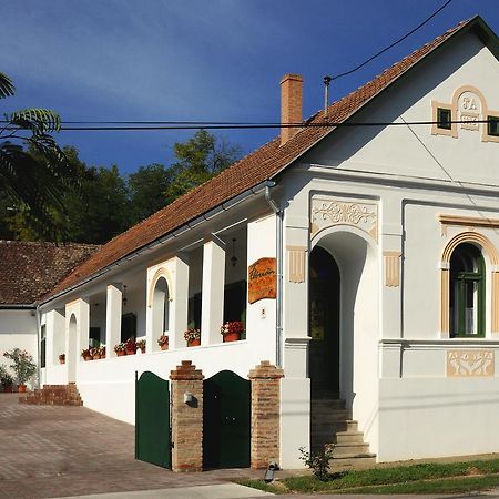 Flórián Vendégház Villánykövesd Exterior foto